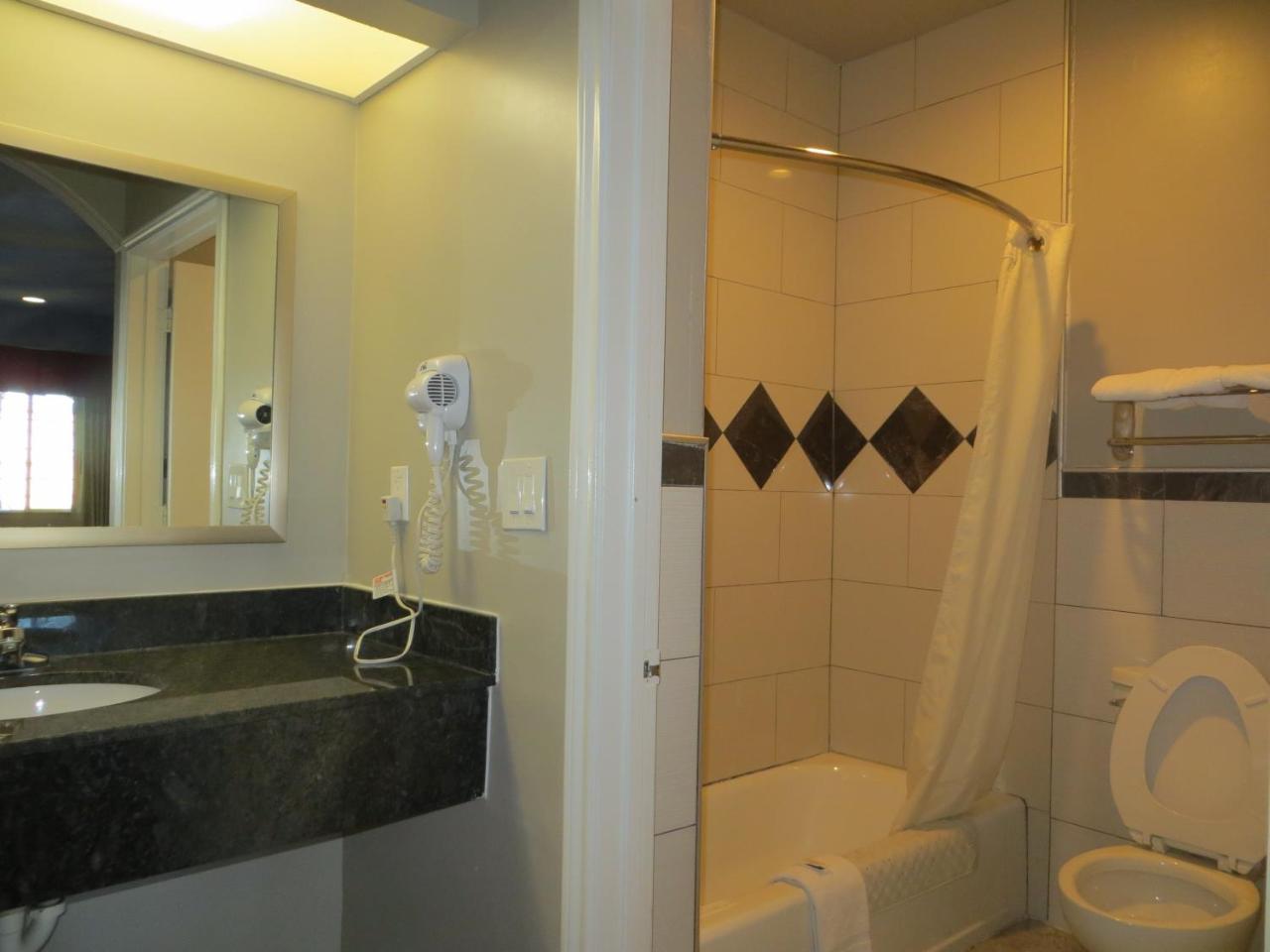 Palace Inn Хьюстон Экстерьер фото